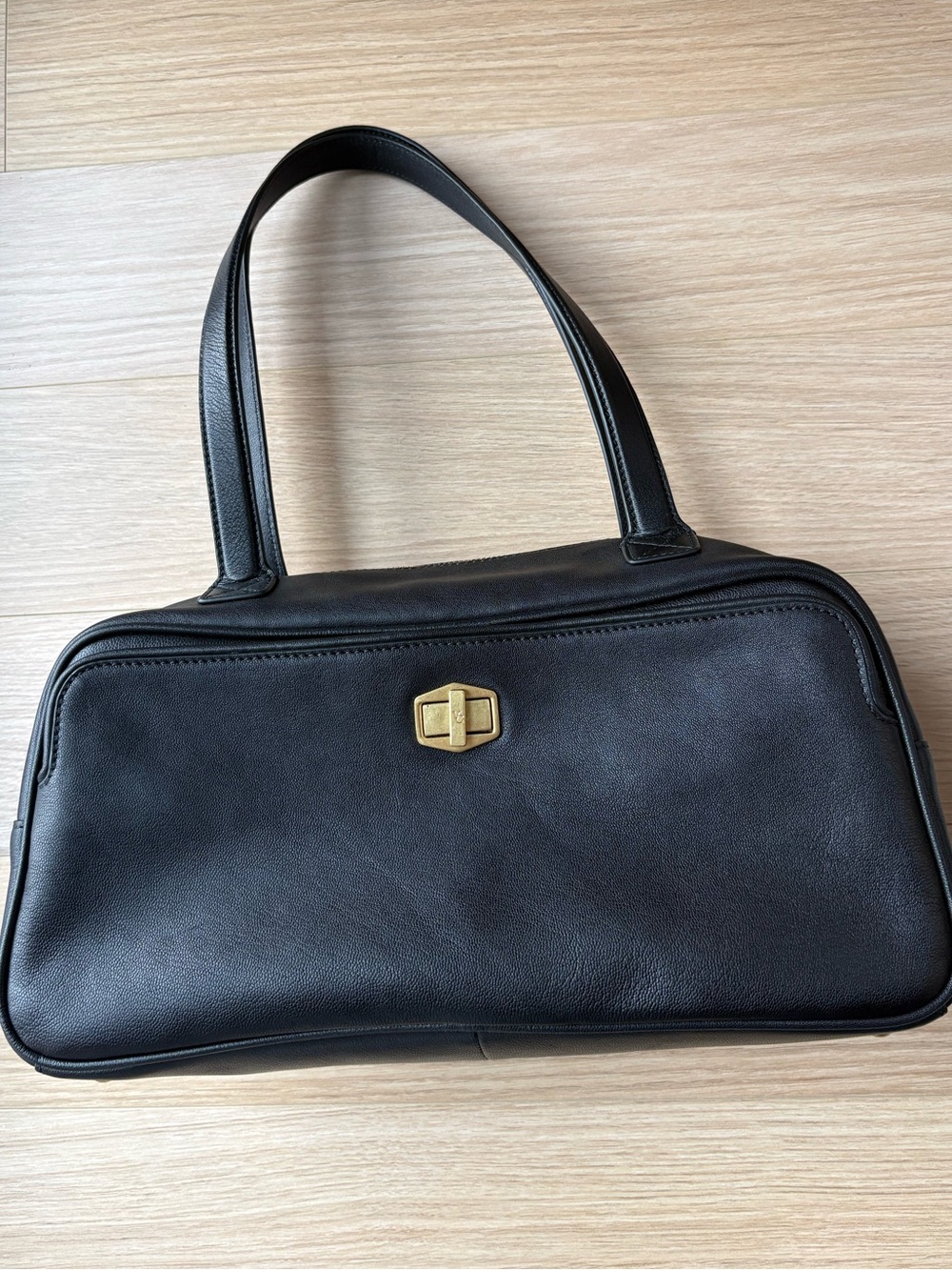 Classic Black Leather Shoulder Bag with Gold Turn-Lock